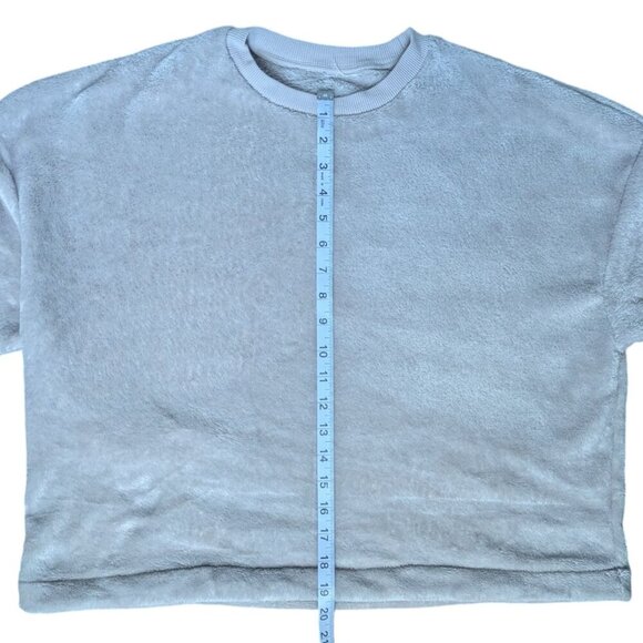 H&M Beige Fluffy Long Sleeve Pajama Top Women Size Medium - Picture 6 of 9